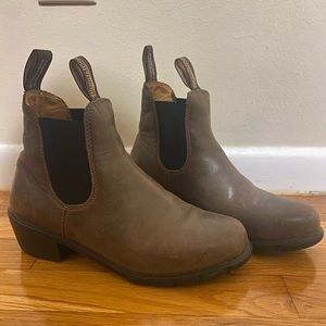 Blundstone 1677 Antique Brown Heeled Boots